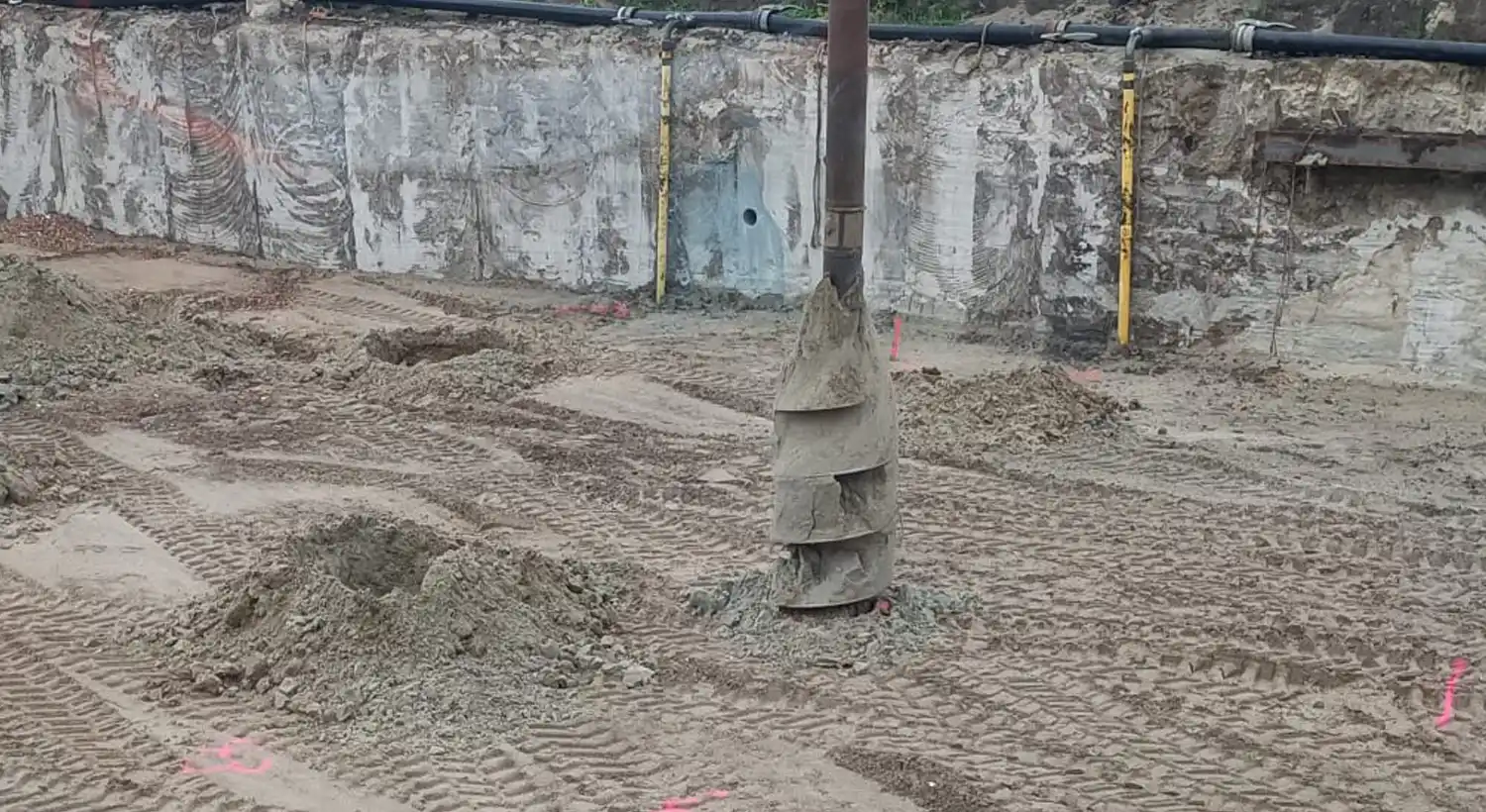 voorboren met  grondboor